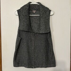 J Jill Gray Sleeveless Knit Vest